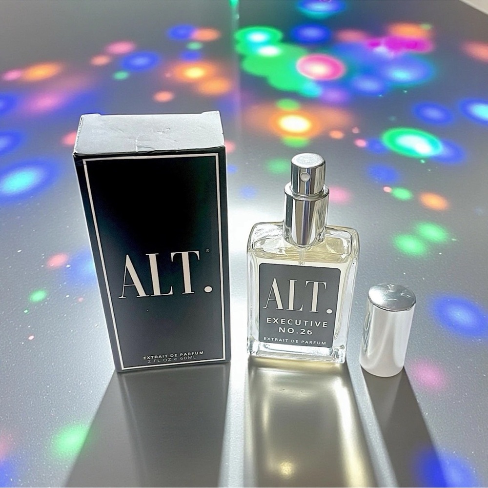 Executive No.26 Eau de Parfum for Men - Silver and Black